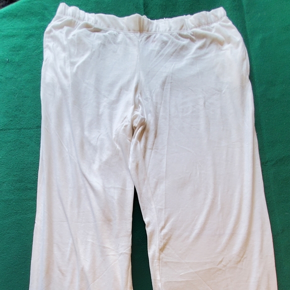 Victoria's Secret white lounge pants - Picture 3 of 9